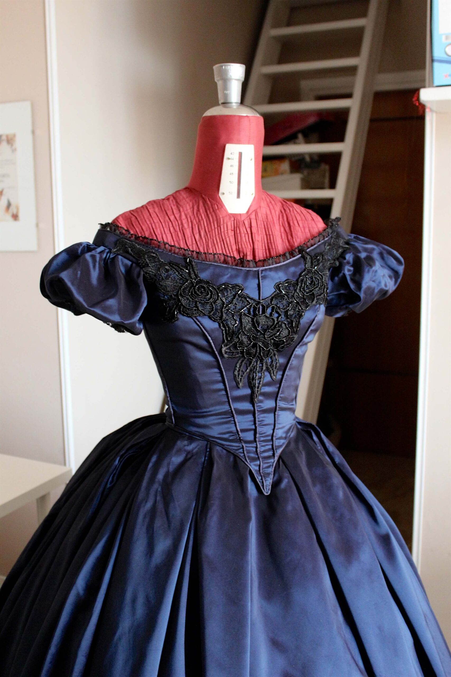 Victorian Ball Gown 1860 model 